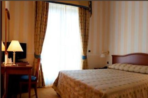 Park Hotel Elizabeth マリオット エクステリア 写真